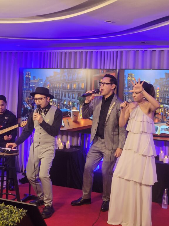 Wright Park Hotel's General Manager Ompong joins Timmy Go and Marikit from The Sugarpaps onstage for a high energy cover of Footloose!